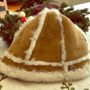 Ugg chestnut shearling hat